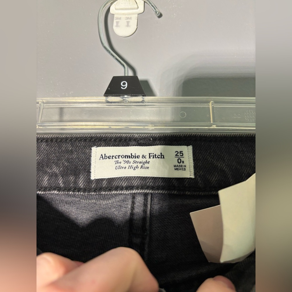 Abercrombie & Fitch The 90s Straight Ultra High Rise Jeans Size 25 - Picture 3 of 5